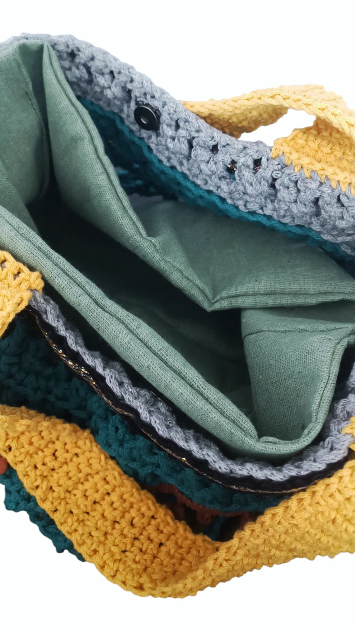 Borsa boho e hippie all'uncinetto