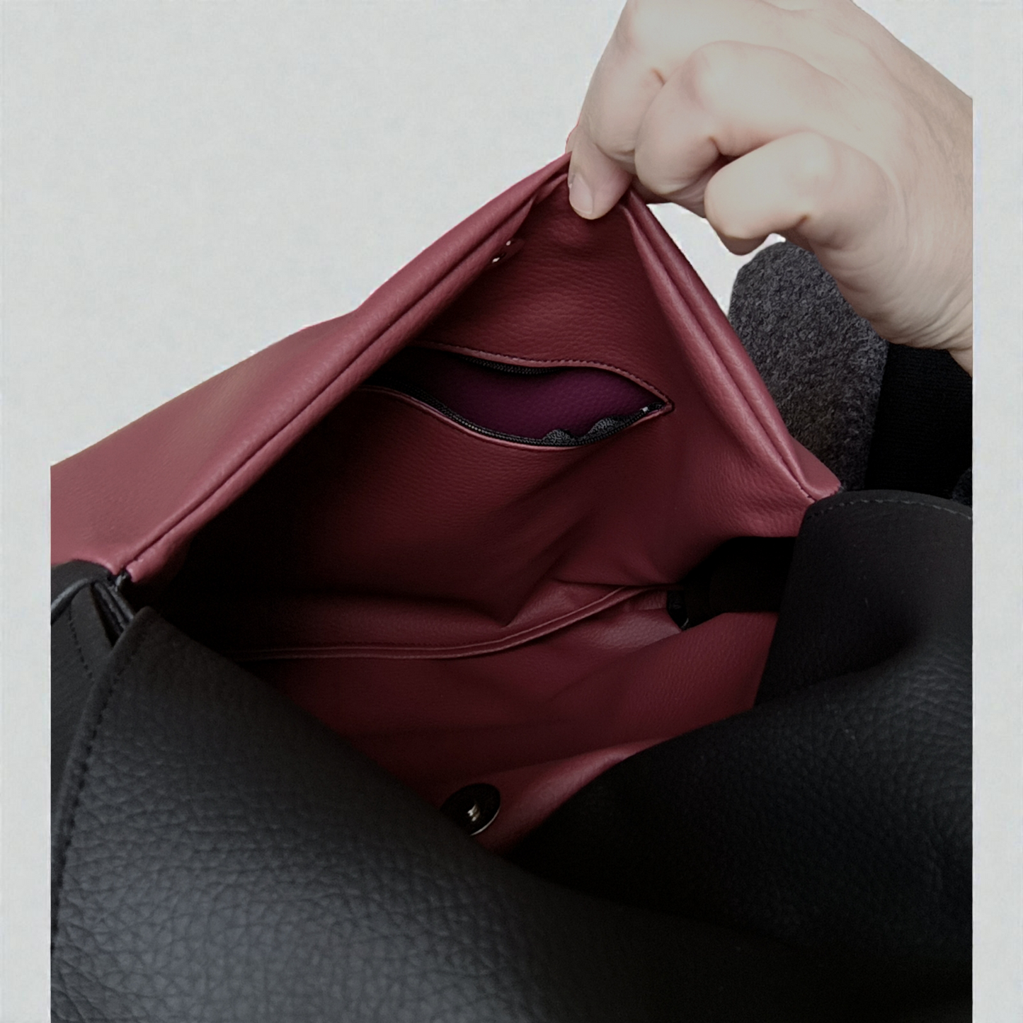 Borsa zaino in pelle sintetica rossa