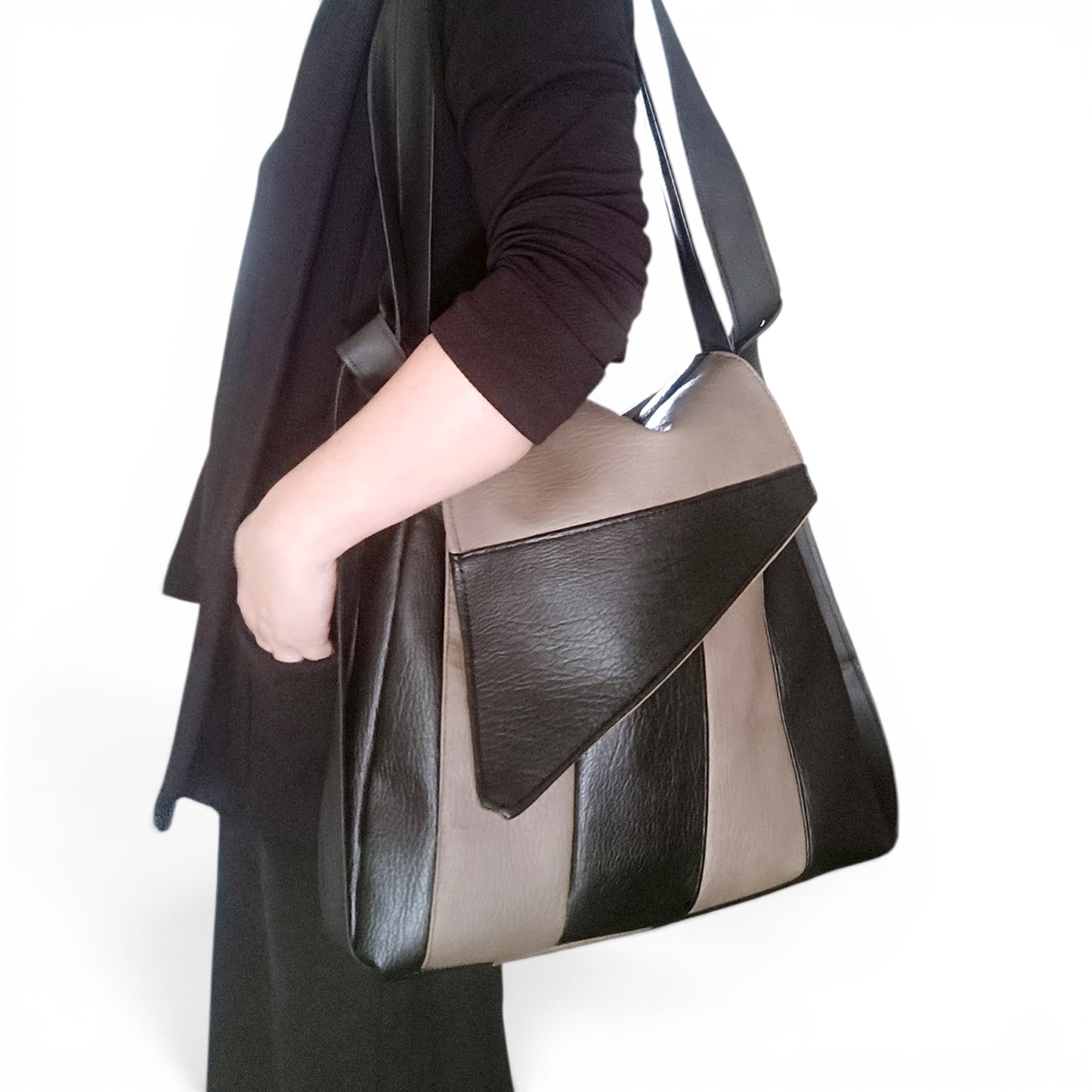 Borsa zaino in pelle sintetica