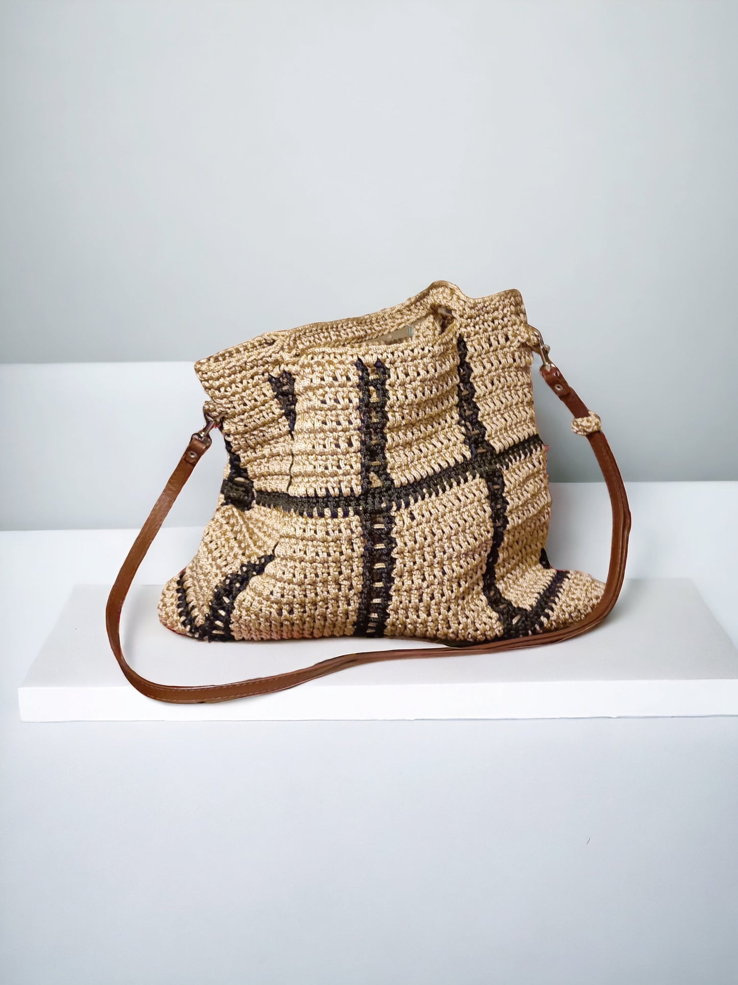 Borsa da spalla all'uncinetto