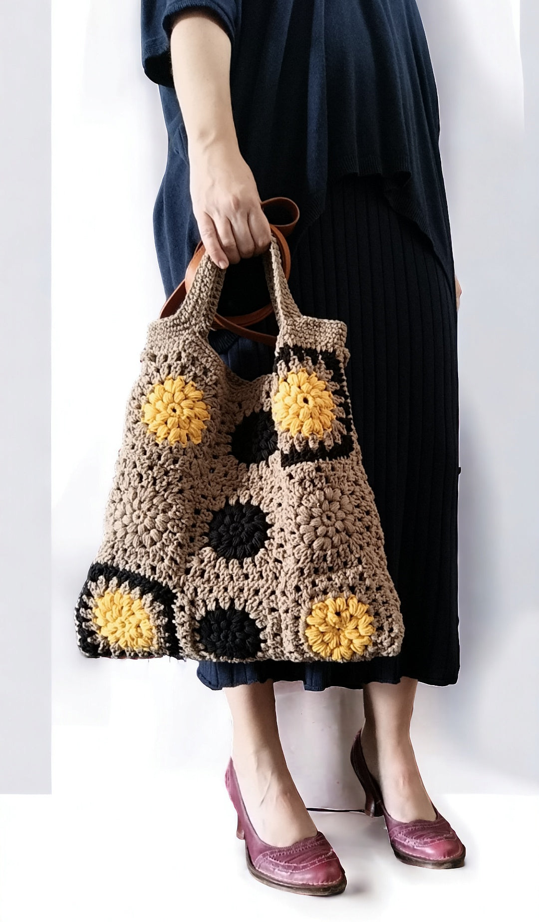 Borsa estiva all'uncinetto in stile granny