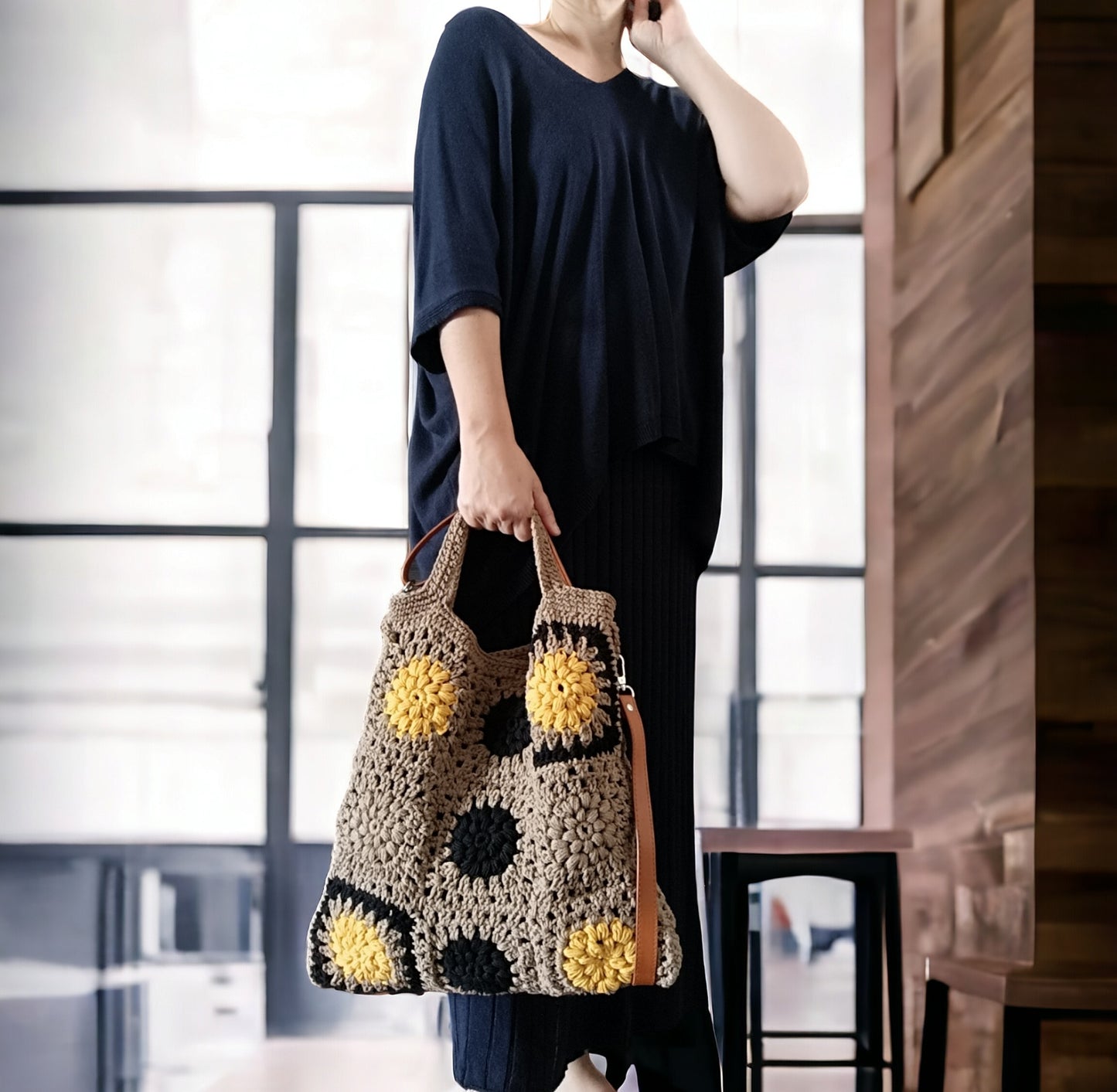 Borsa estiva all'uncinetto in stile granny