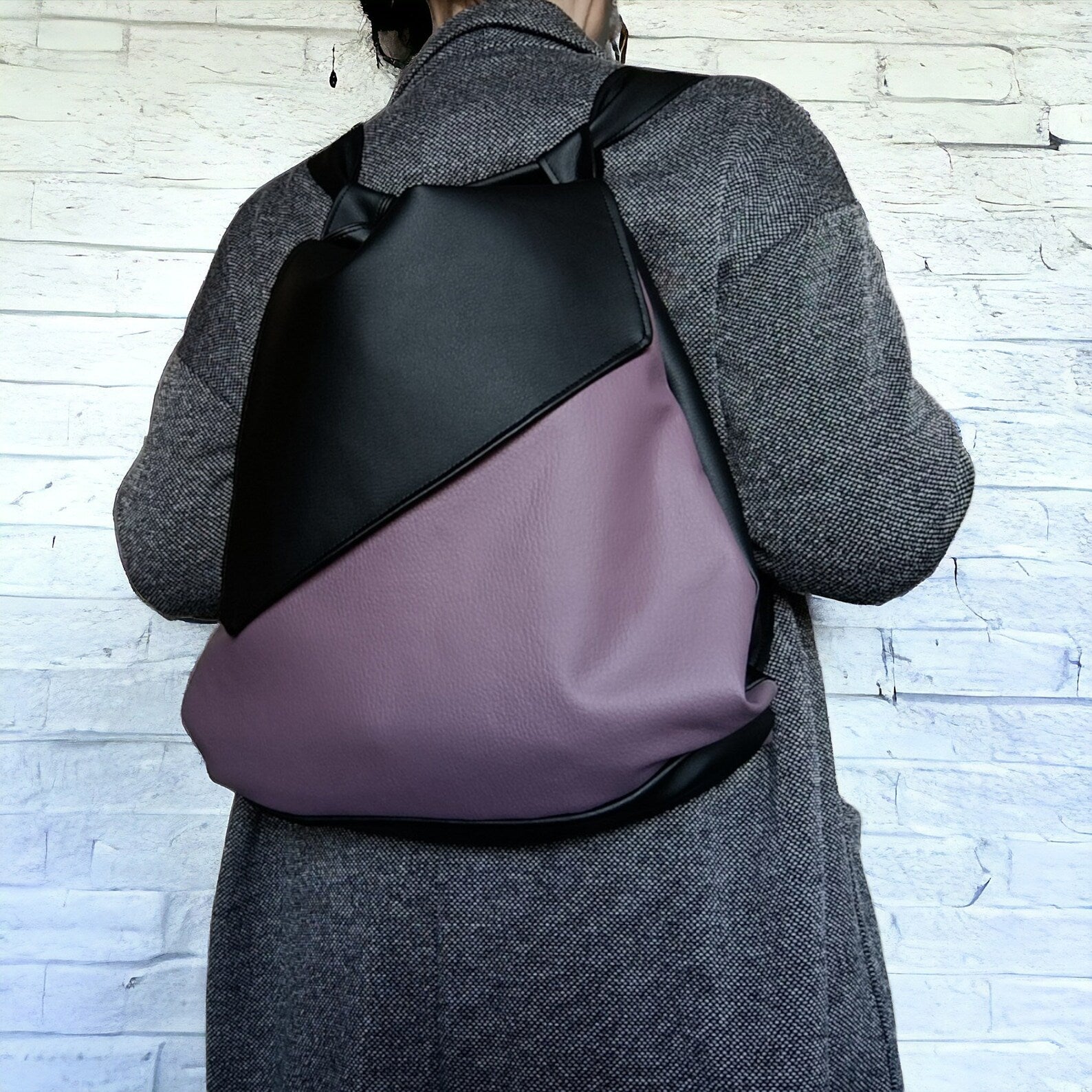 Borsa zaino in pelle sintetica, borse convertibili, zaino donna, borse fatte a mano, borse vegane, borse cruelty free, - Quattroequarantotto