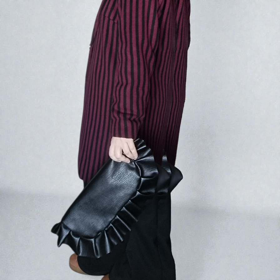 Pochette grande in pelle sintetica nera