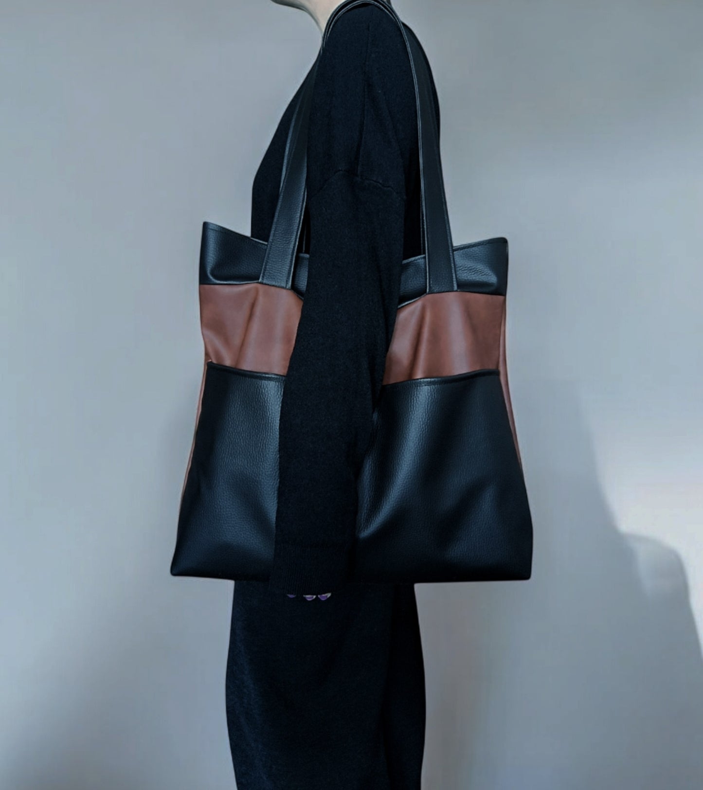 Borsa grande da spalla in pelle sintetica