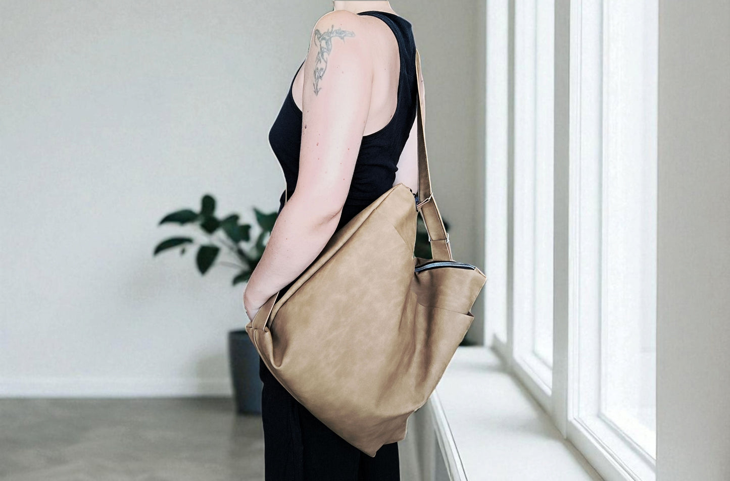 Crossbody bag in pelle sintetica