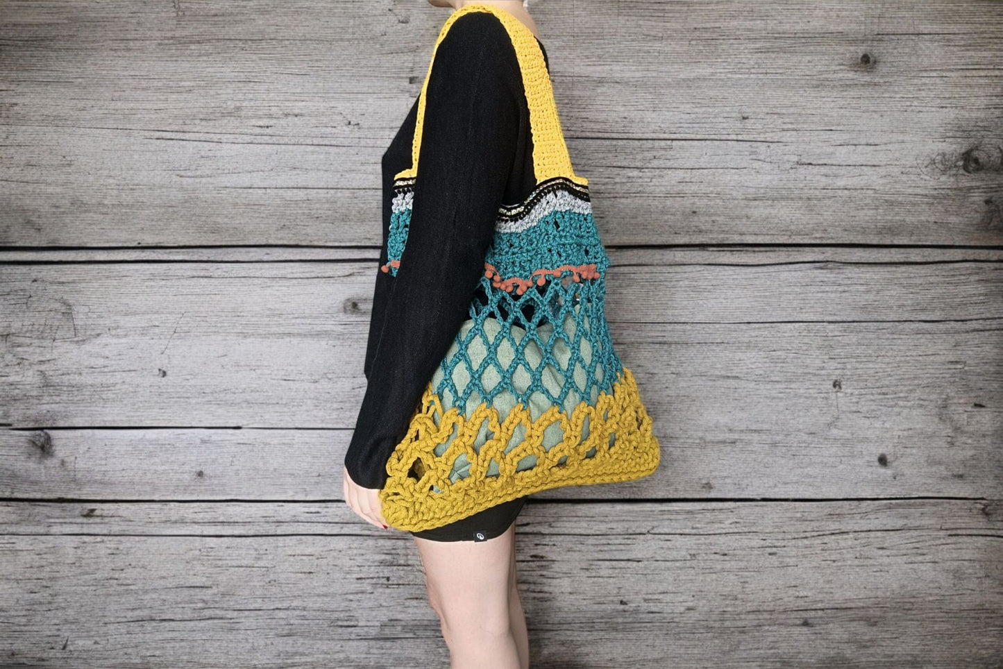Borsa boho e hippie all'uncinetto