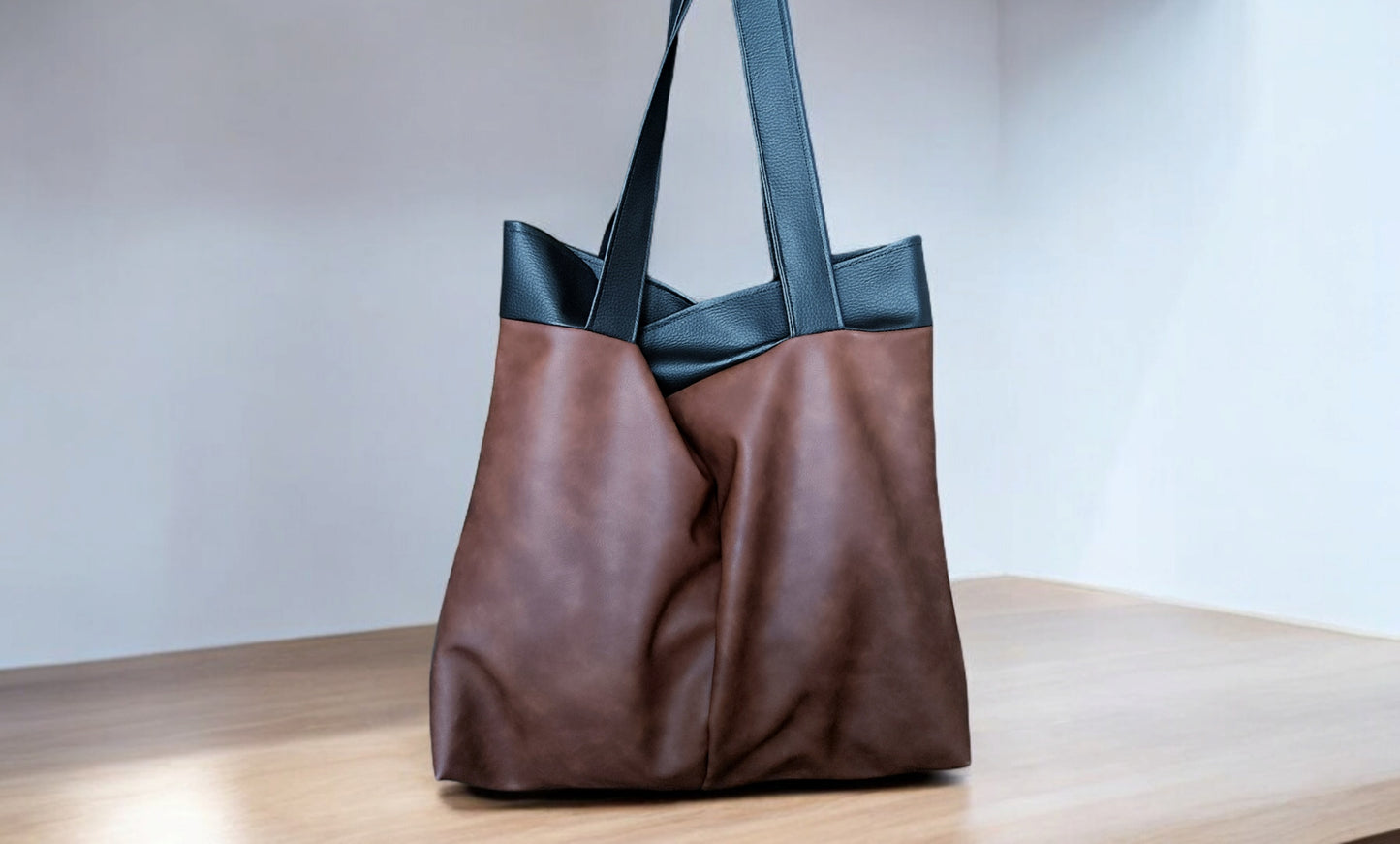 Borsa grande da spalla in pelle sintetica