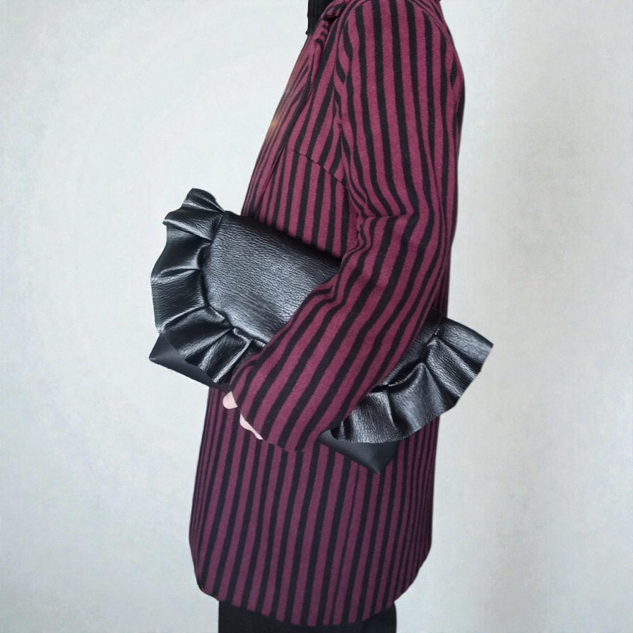Pochette grande in pelle sintetica nera
