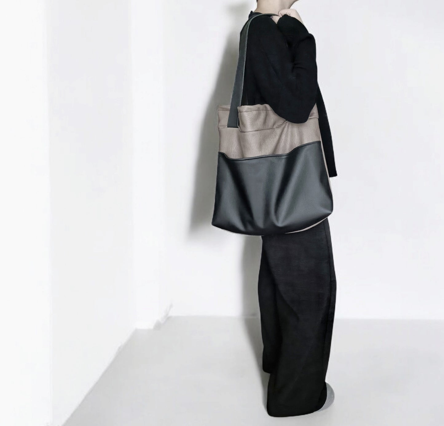 Maxi bag in pelle sintetica