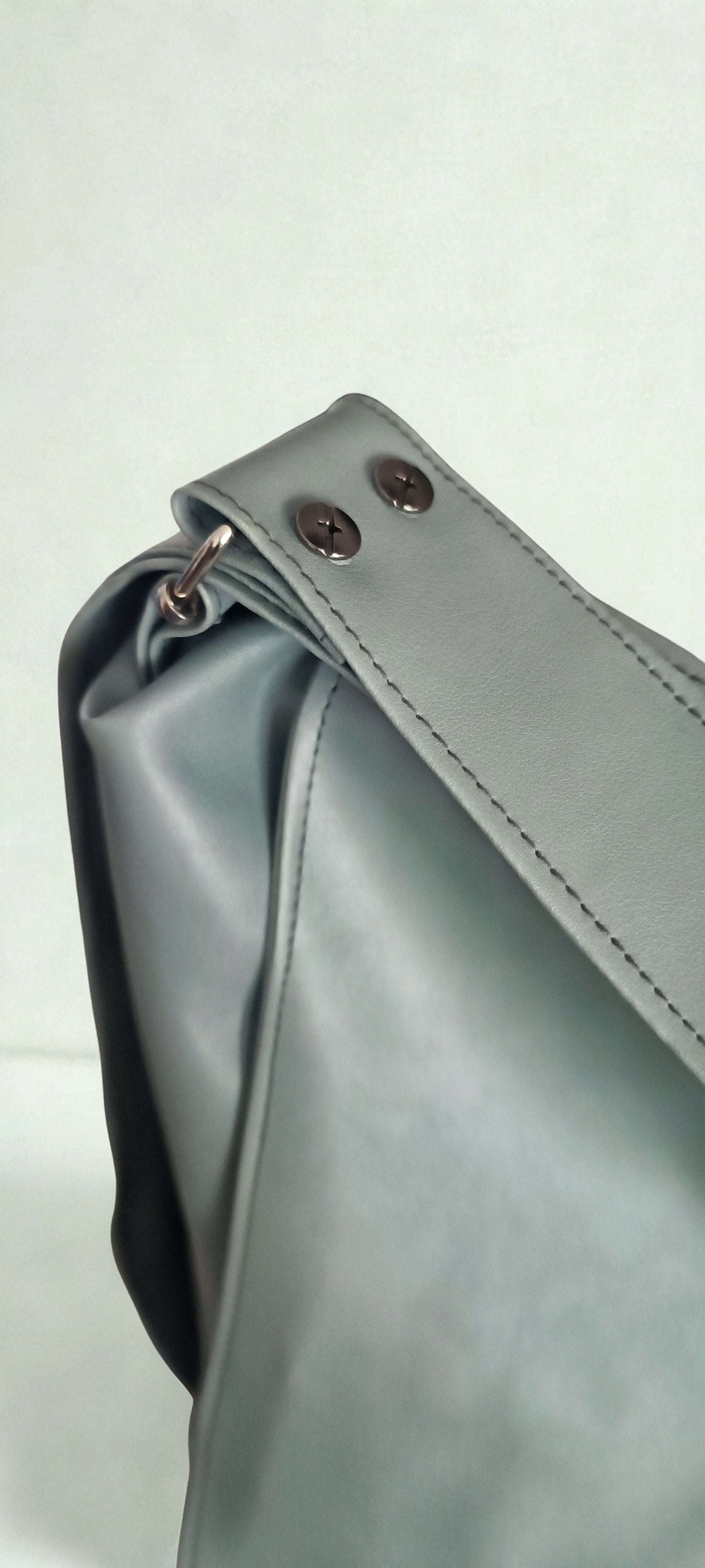 Borsa da spalla convertibile in zainetto