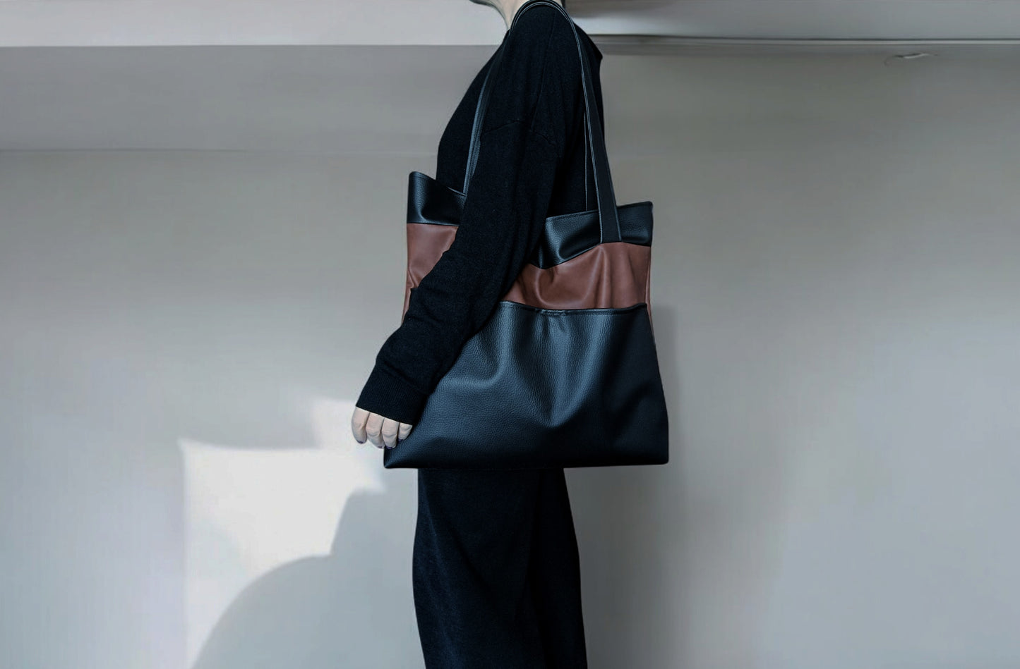 Borsa grande da spalla in pelle sintetica