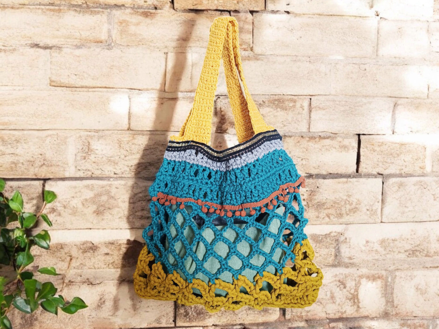 Borsa boho e hippie all'uncinetto