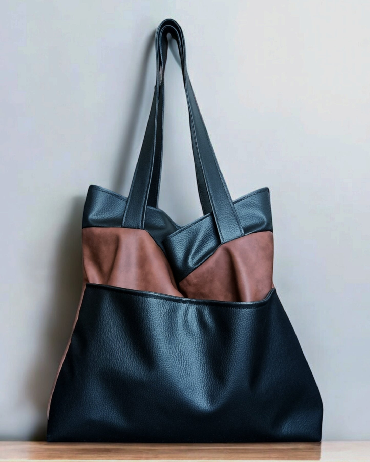 Borsa grande da spalla in pelle sintetica