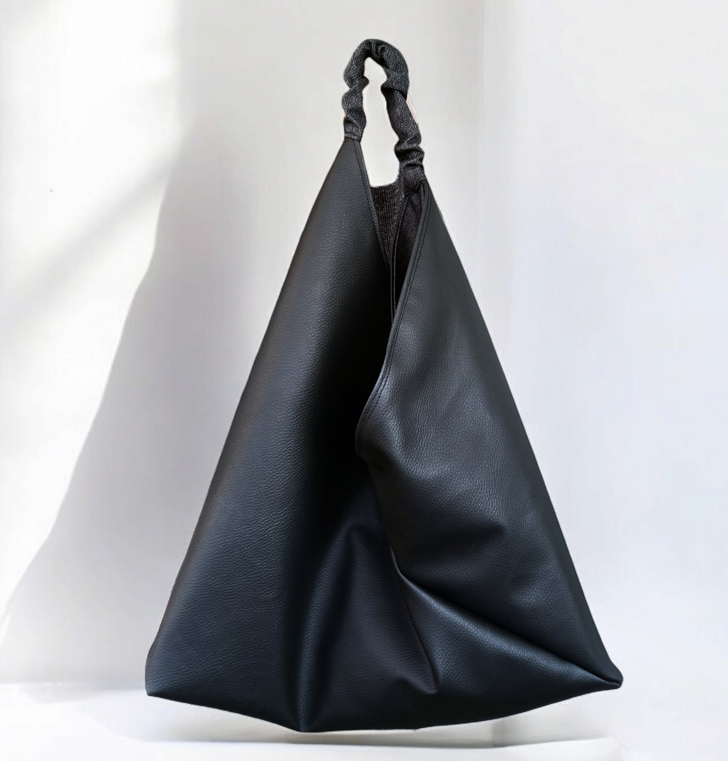 Borsa origami in pelle sintetica nera