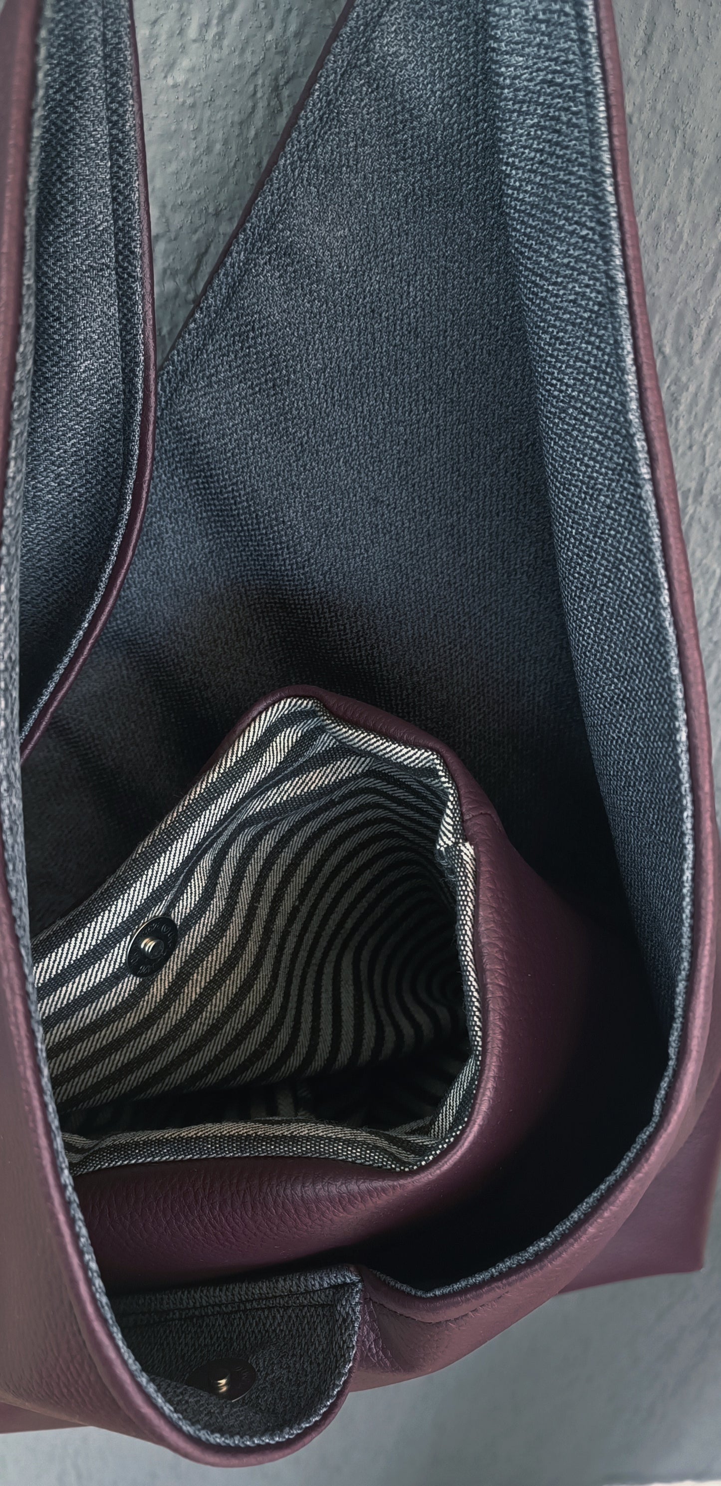 Borsa da spalla in pelle sintetica in stile origami