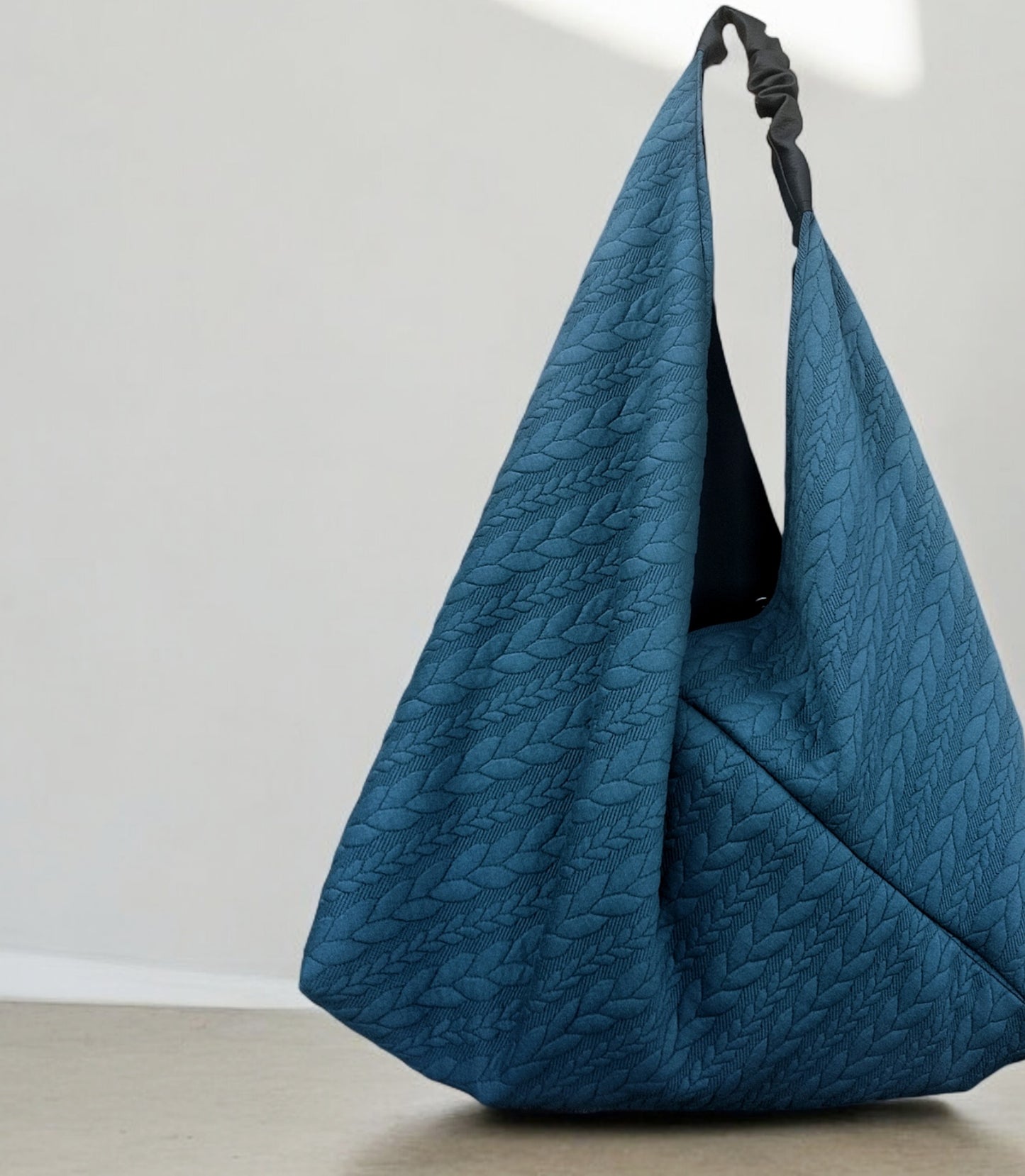 Borsa da spalla in stile origami in tessuto