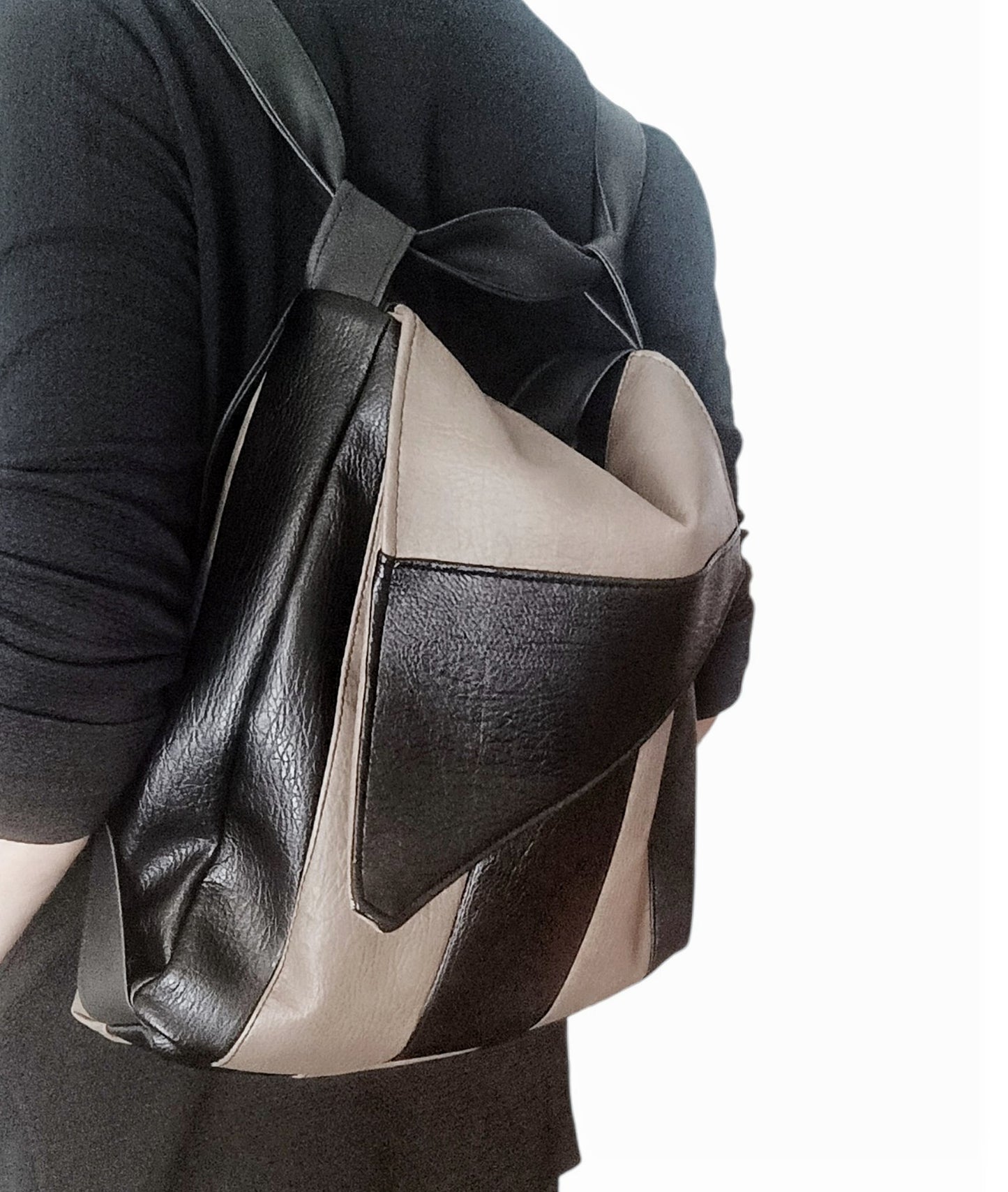 Borsa zaino in pelle sintetica