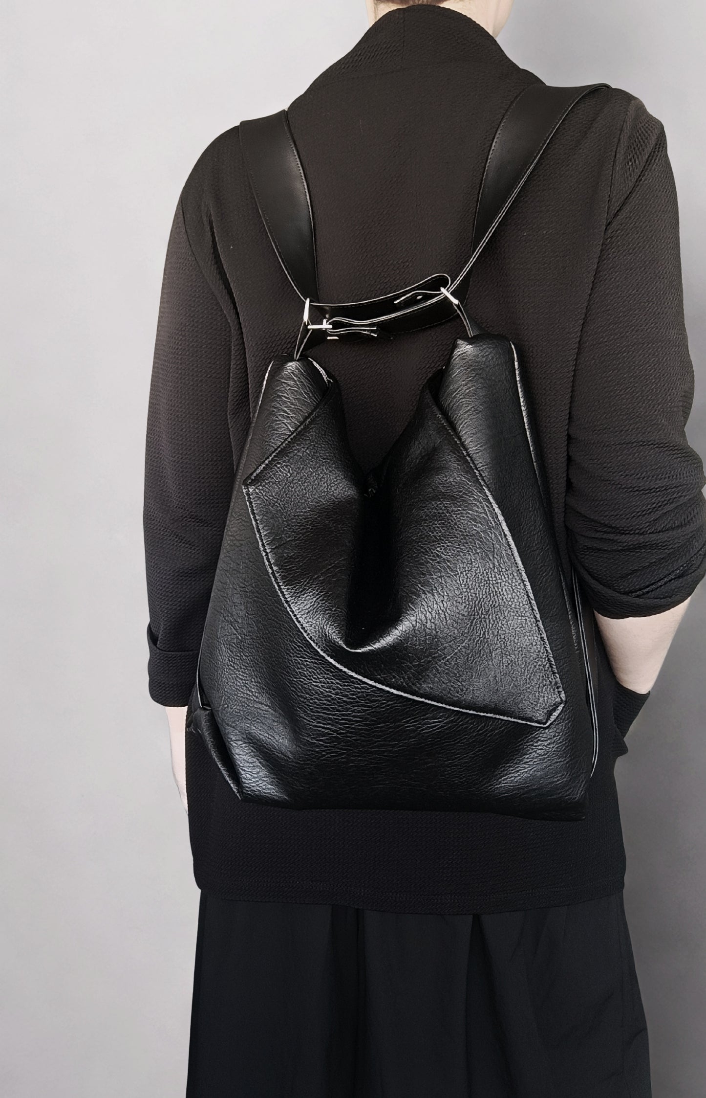 Borsa da spalla convertibile in zainetto