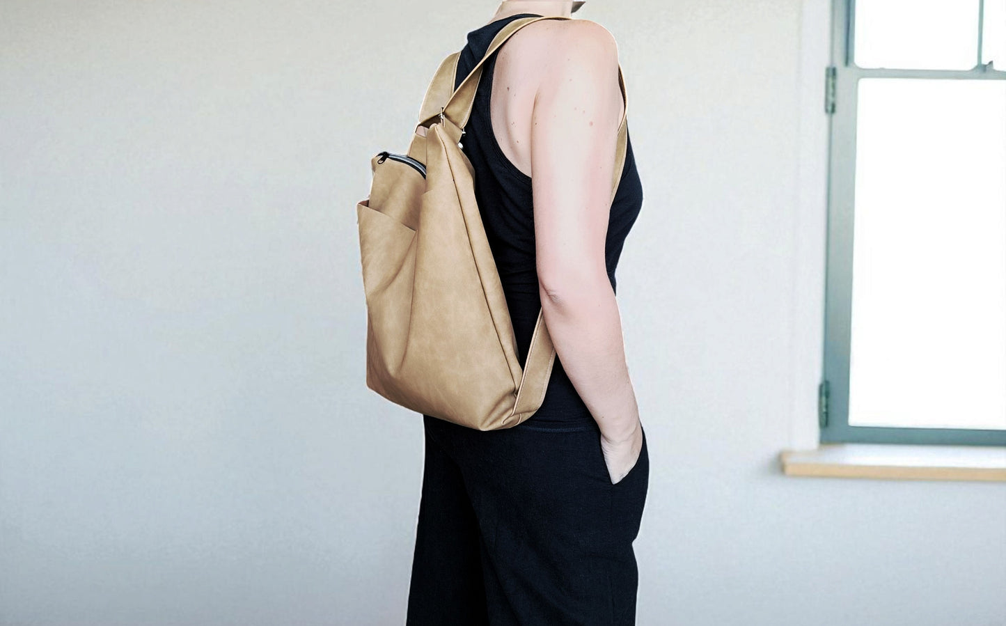 Crossbody bag in pelle sintetica