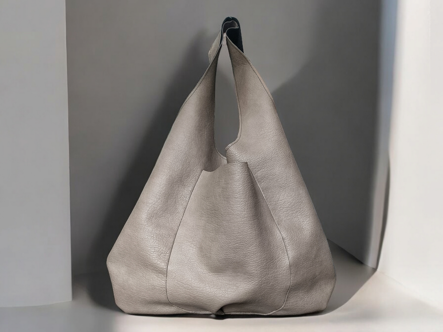 Daily bag in pelle sintetica