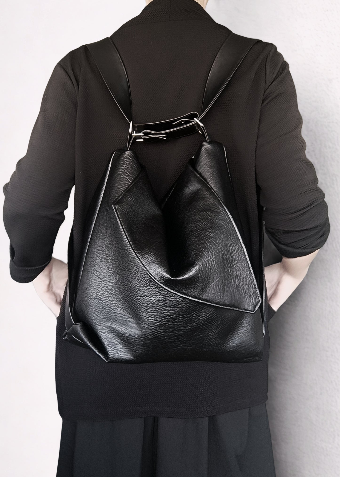 Borsa da spalla convertibile in zainetto