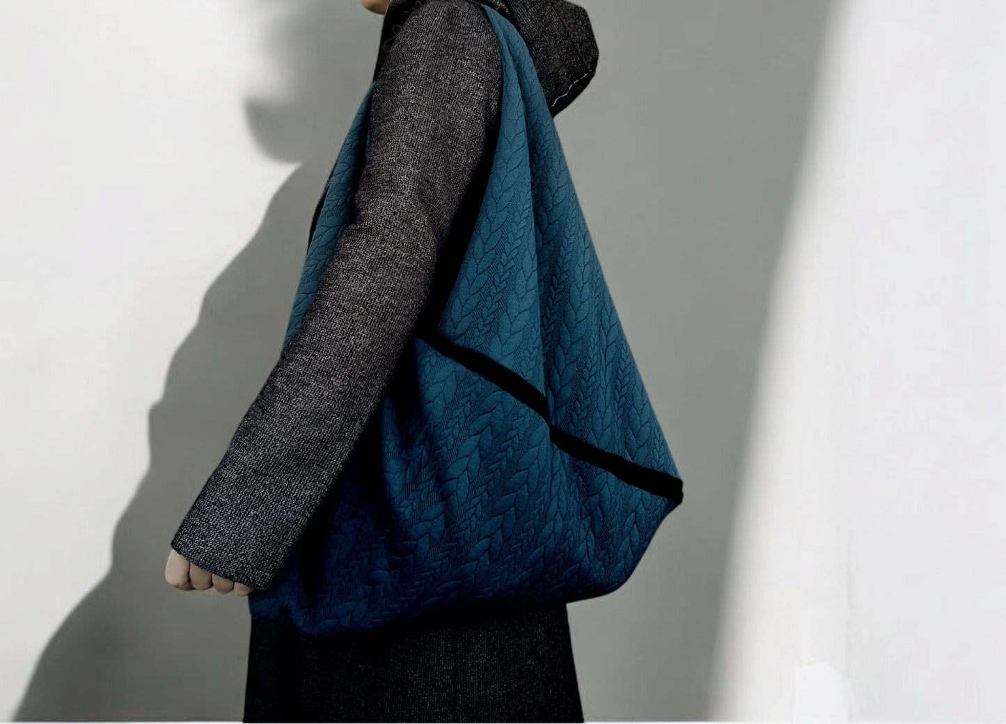 Borsa da spalla in stile origami in tessuto