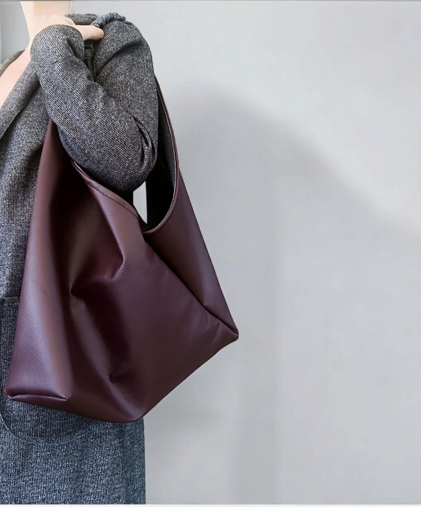 Borsa da spalla in pelle sintetica in stile origami