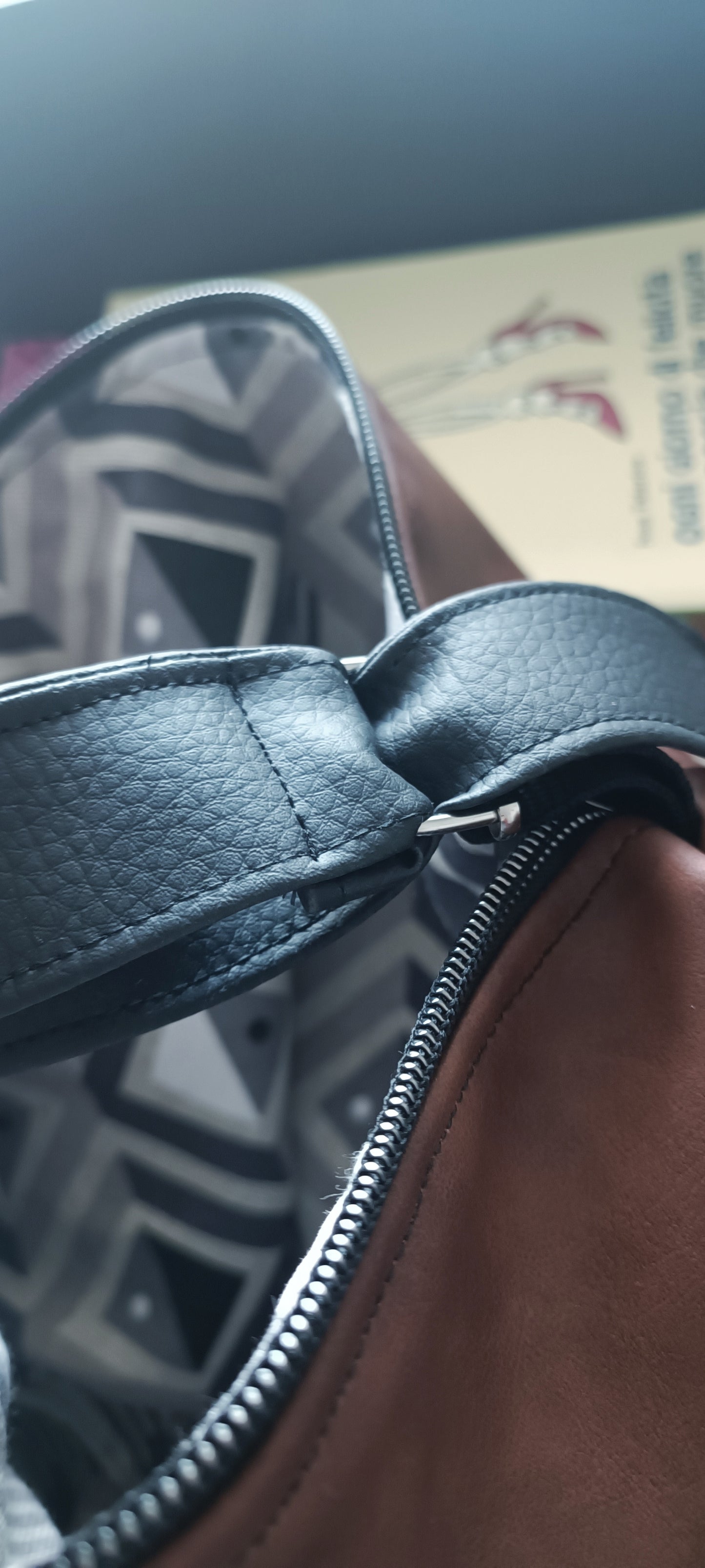 Zaino borsa in pelle sintetica color cuoio