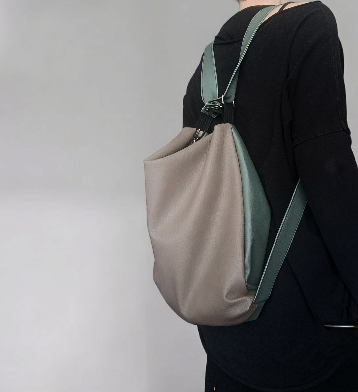 Borsa convertibile in zainetto