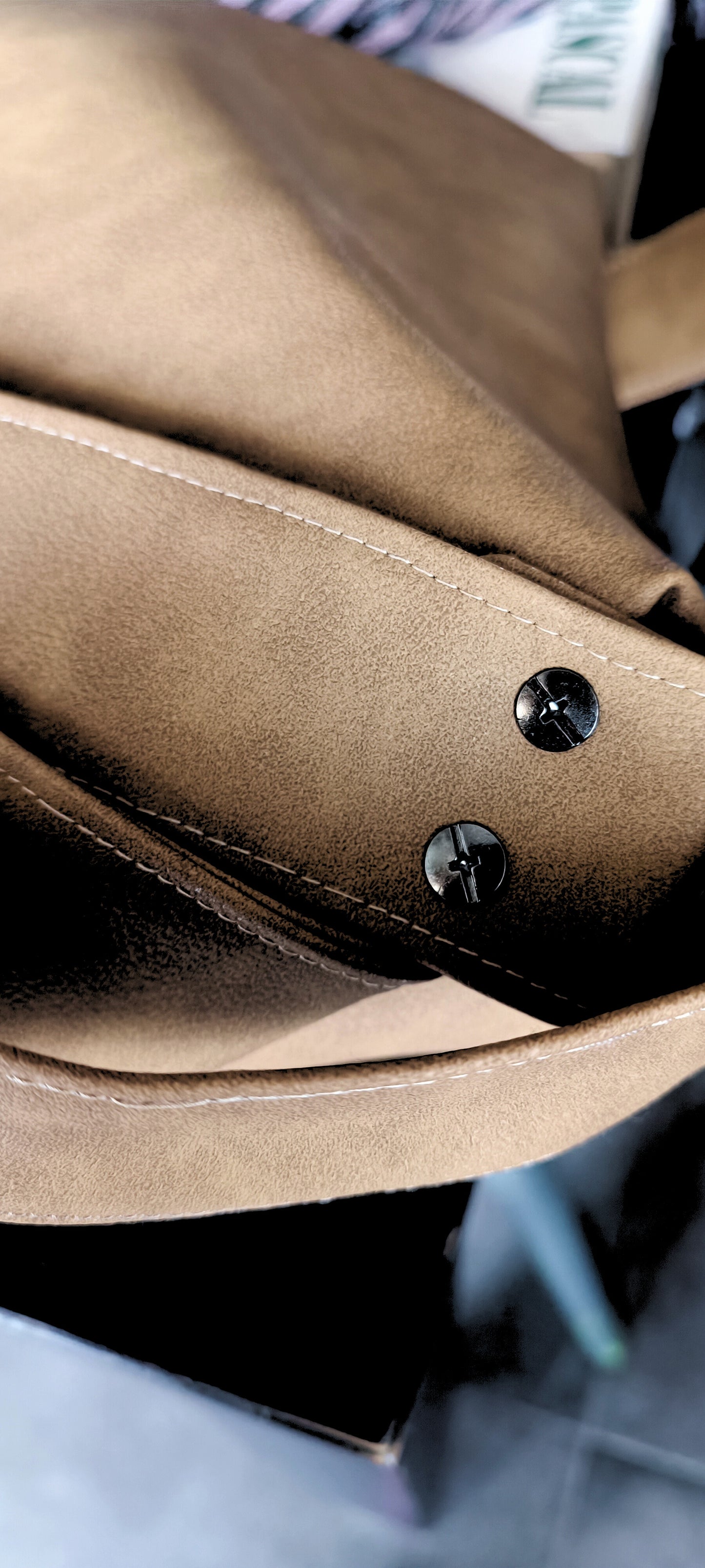 Utility bag in pelle sintetica