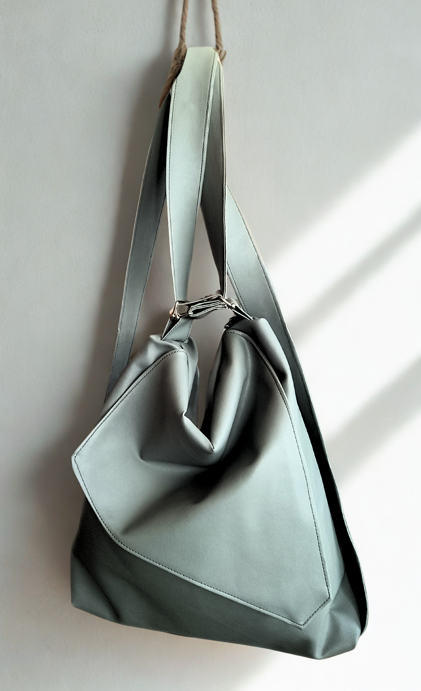 Borsa da spalla convertibile in zainetto
