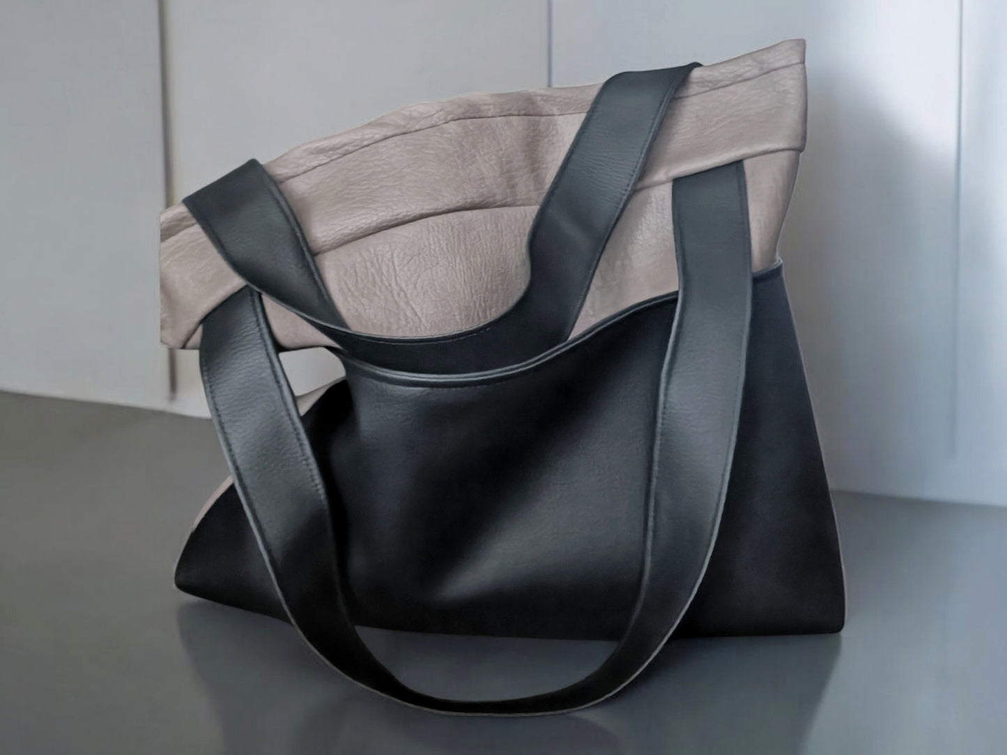 Maxi bag in pelle sintetica