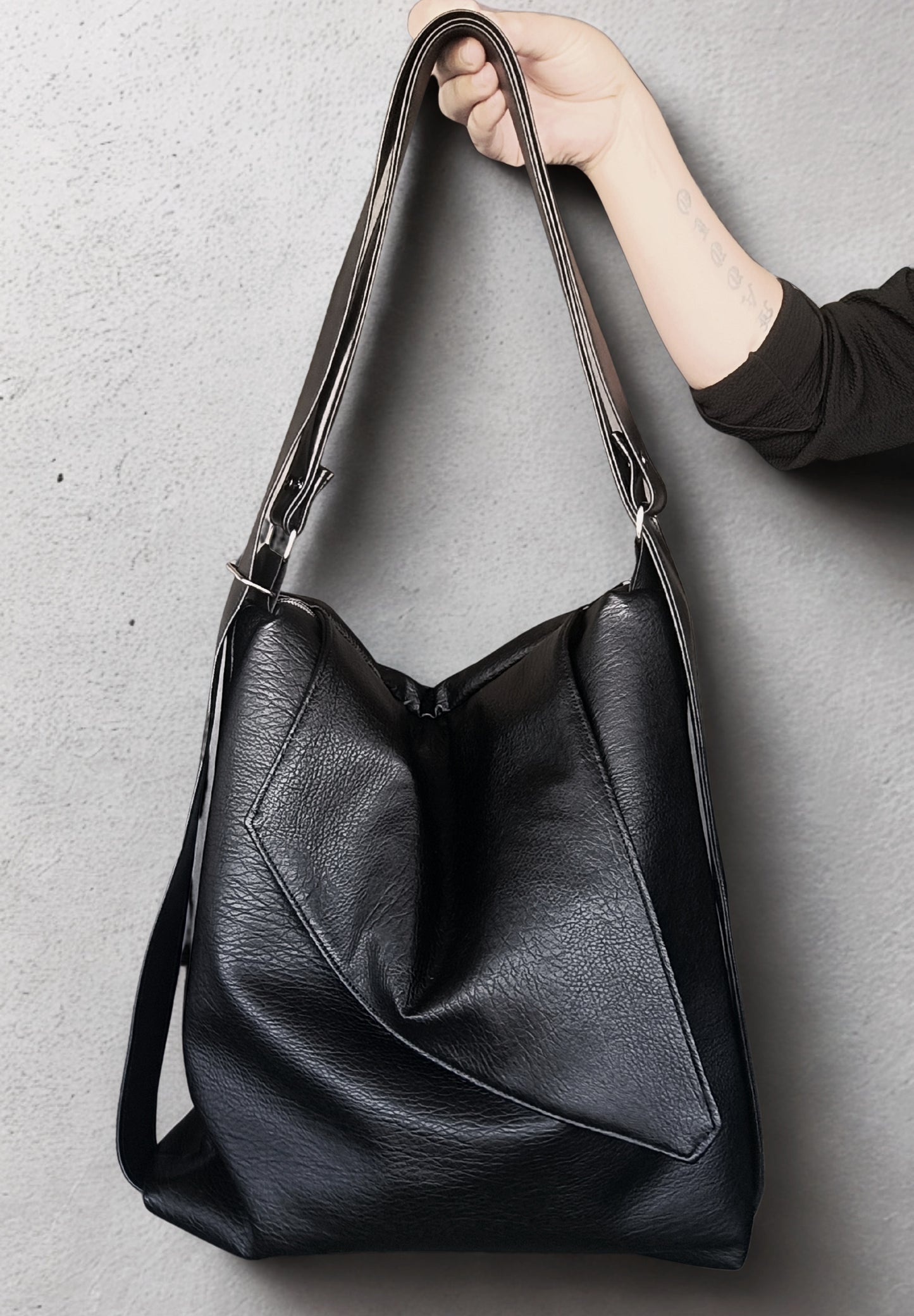 Borsa da spalla convertibile in zainetto
