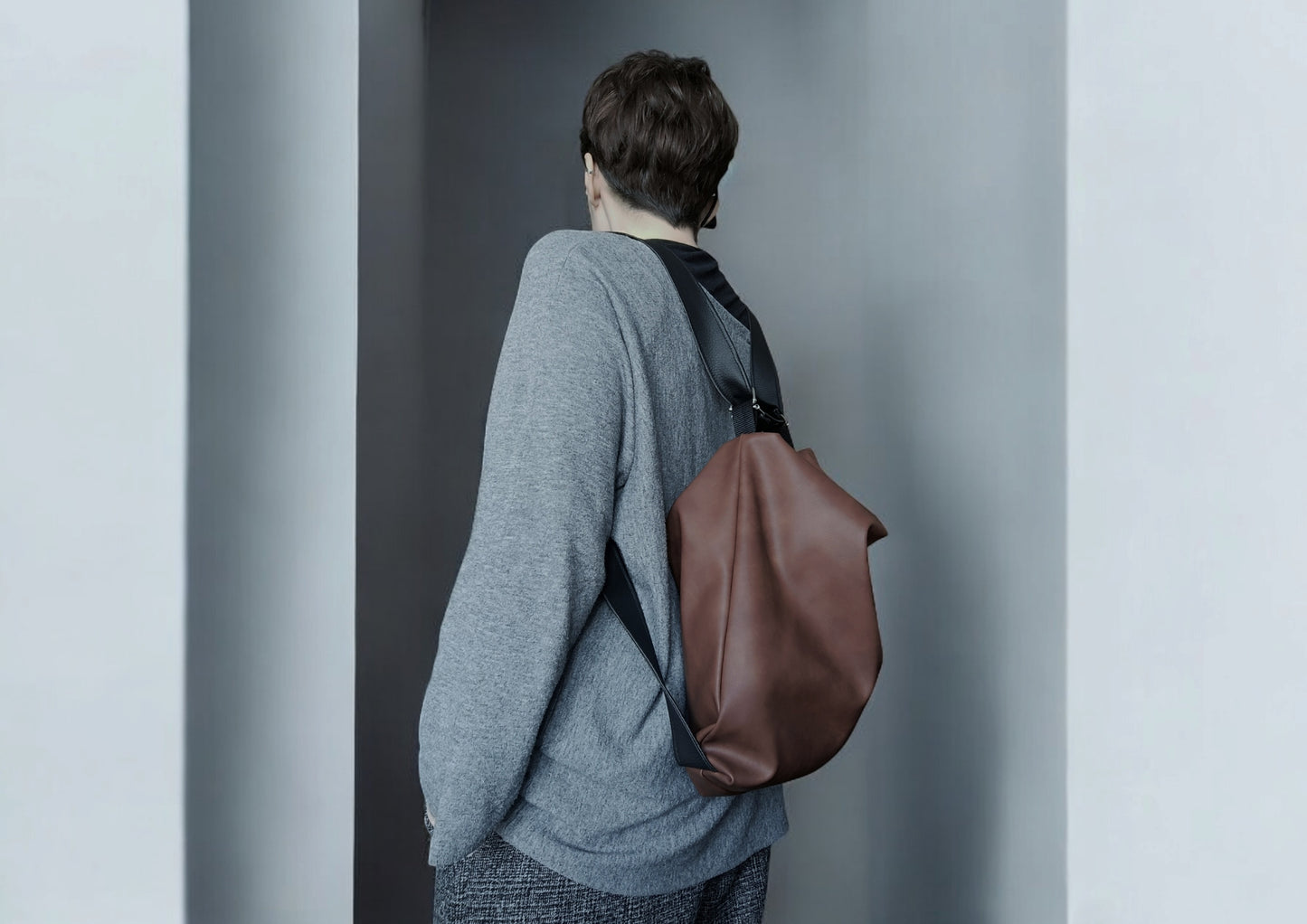 Zaino borsa in pelle sintetica color cuoio