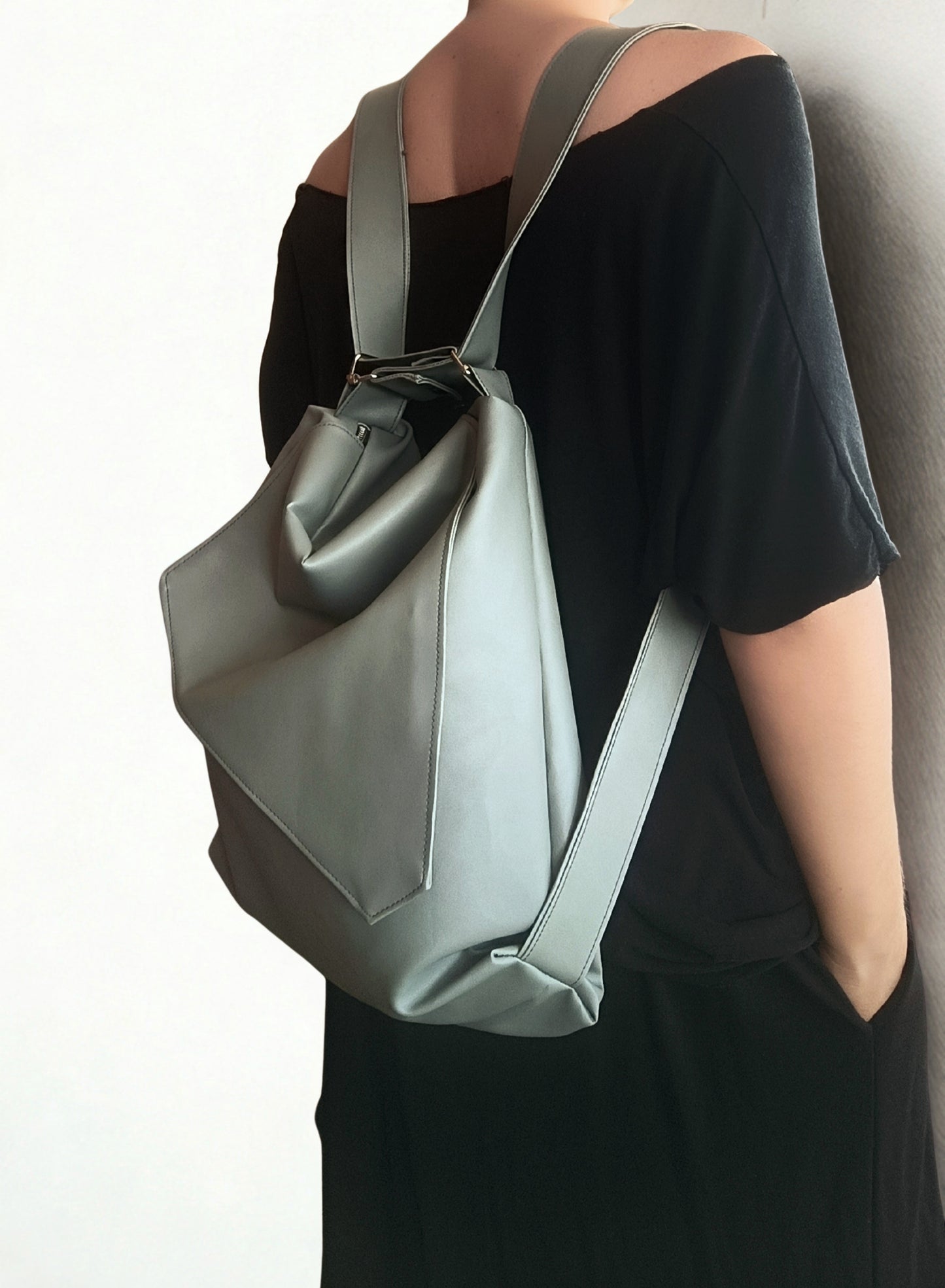 Borsa da spalla convertibile in zainetto