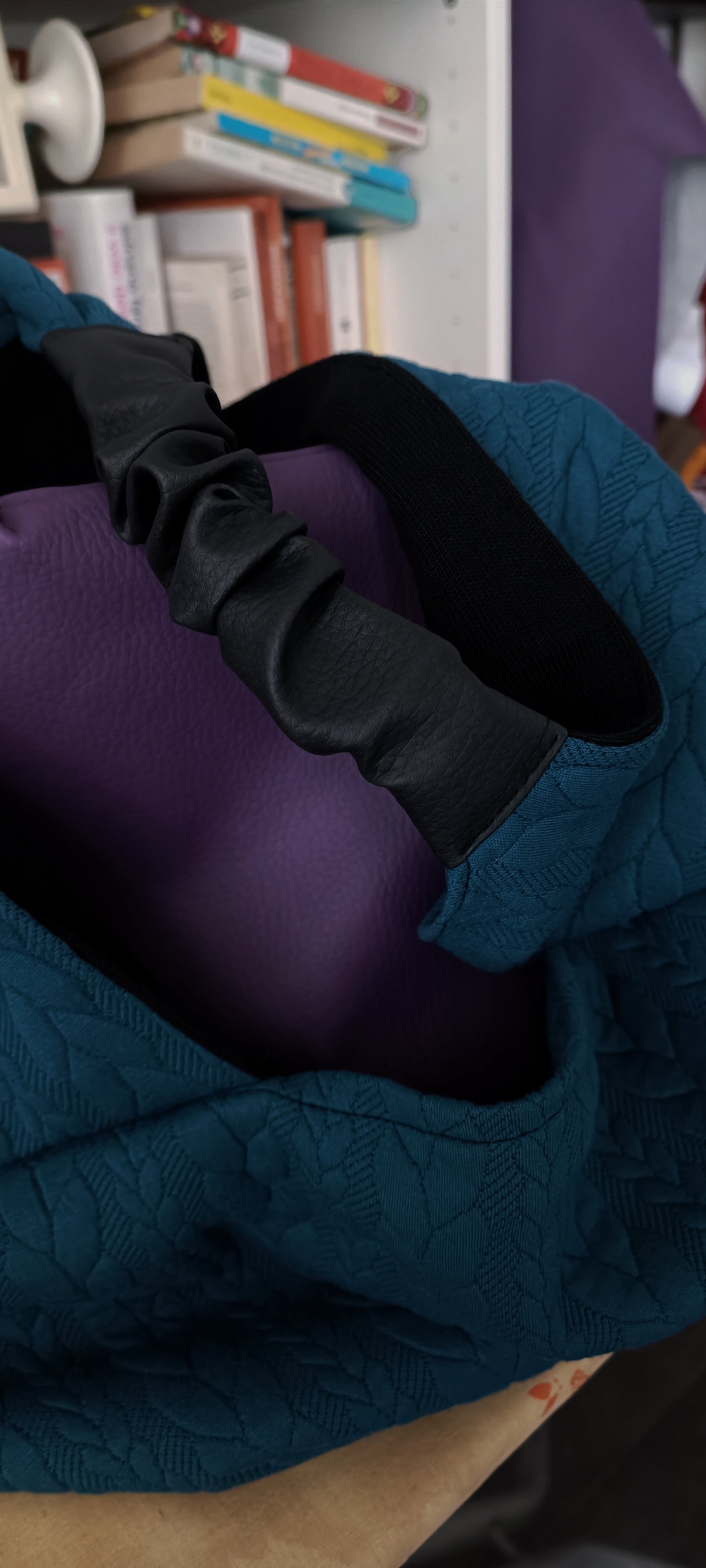 Borsa da spalla in stile origami in tessuto