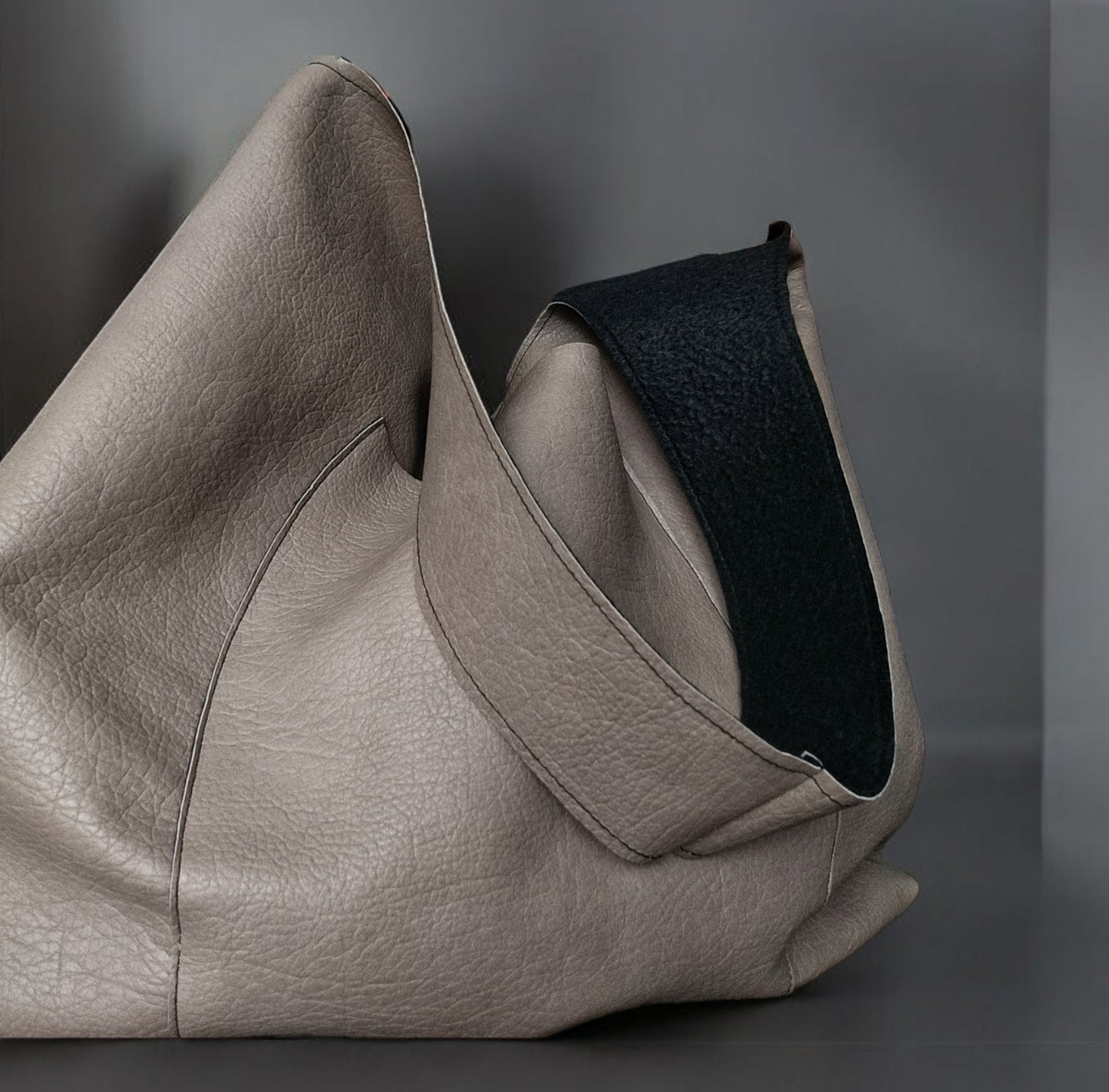 Daily bag in pelle sintetica