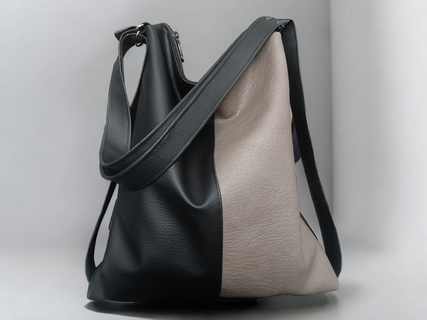 Borsa zaino in pelle sintetica