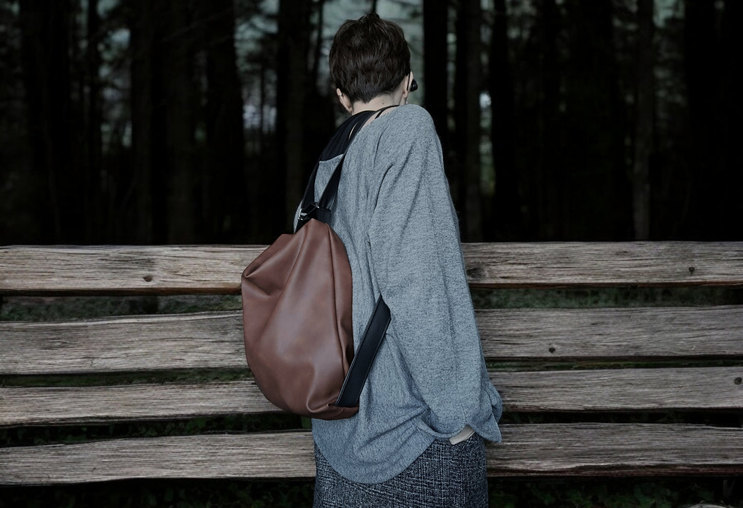 Zaino borsa in pelle sintetica color cuoio